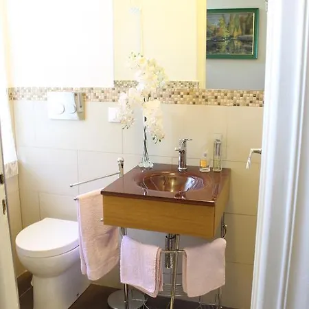 Intimo E Accogliente Daire Sanremo